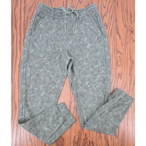 Athleta Farallon Stratum Camo Jogger - Picture 1 of 5